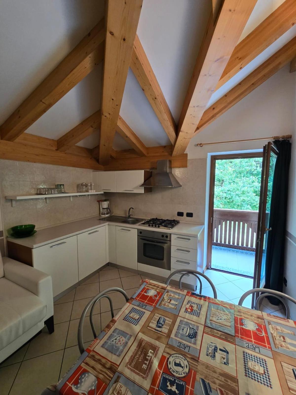 Casa Ornella Apartment Ледро Екстериор снимка