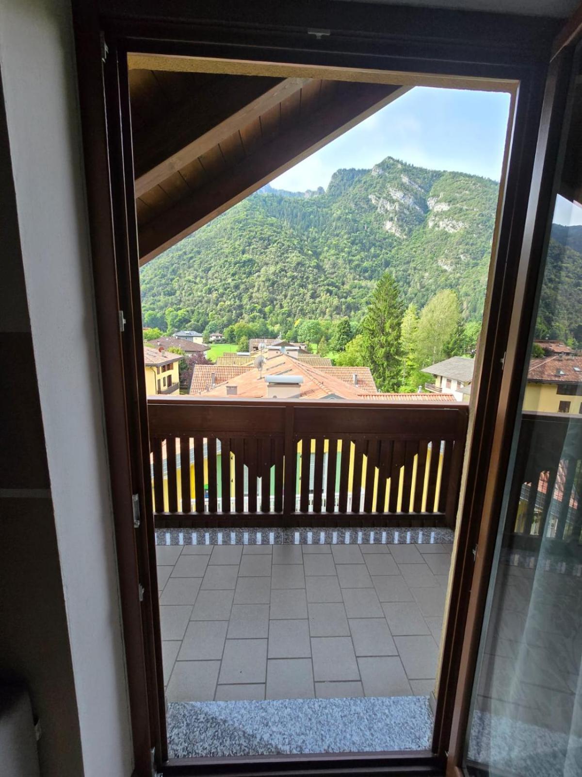 Casa Ornella Apartment Ледро Екстериор снимка