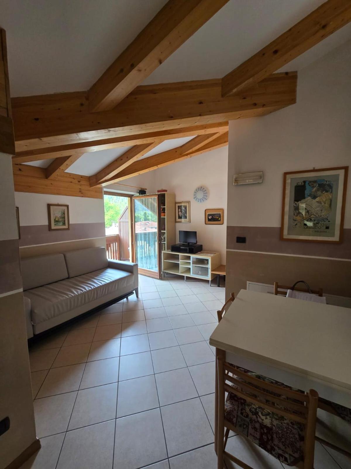 Casa Ornella Apartment Ледро Екстериор снимка