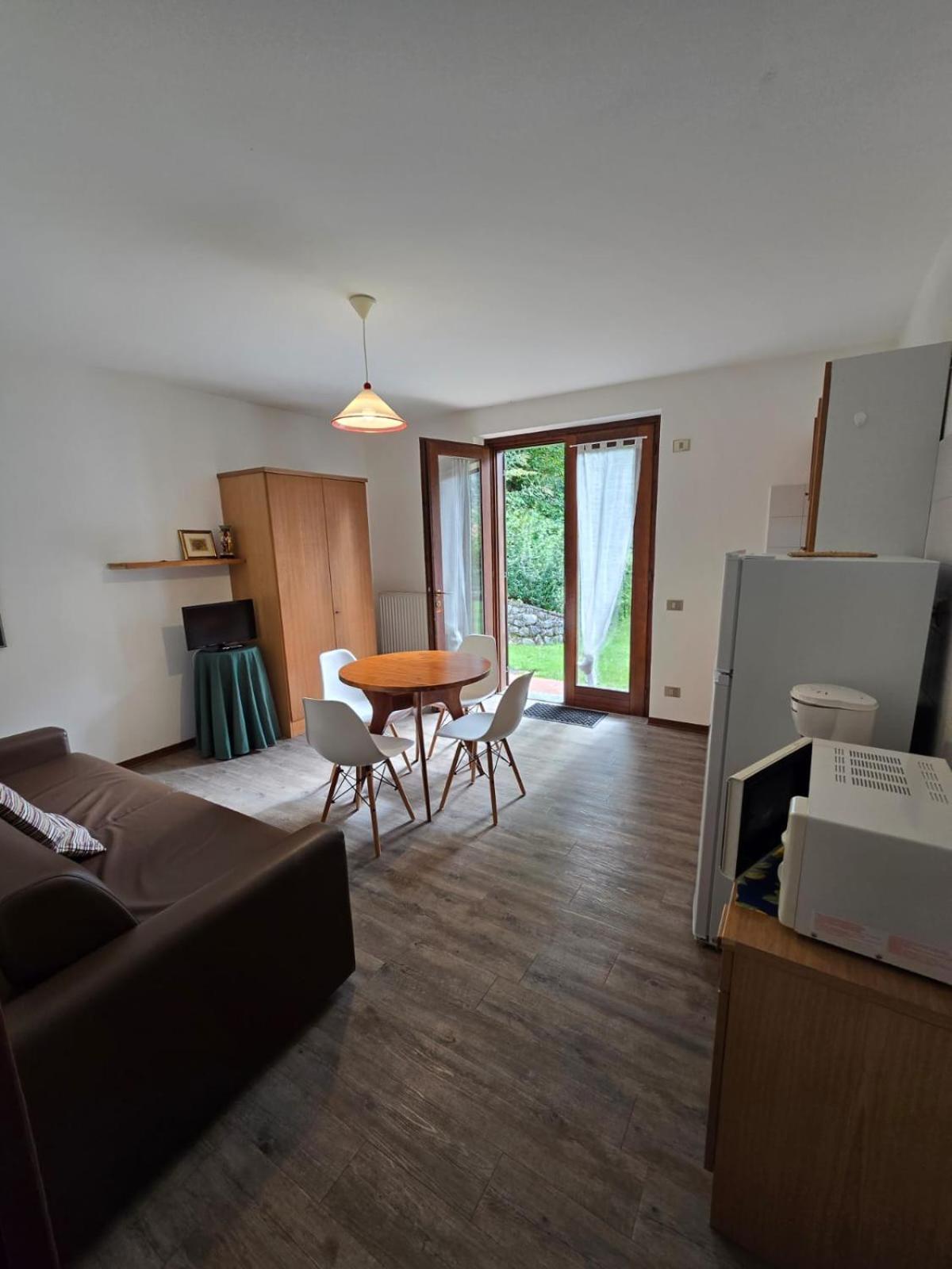 Casa Ornella Apartment Ледро Екстериор снимка
