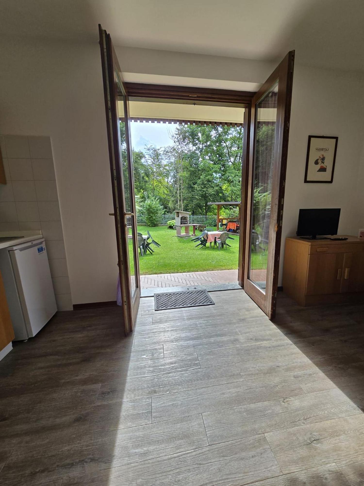 Casa Ornella Apartment Ледро Екстериор снимка
