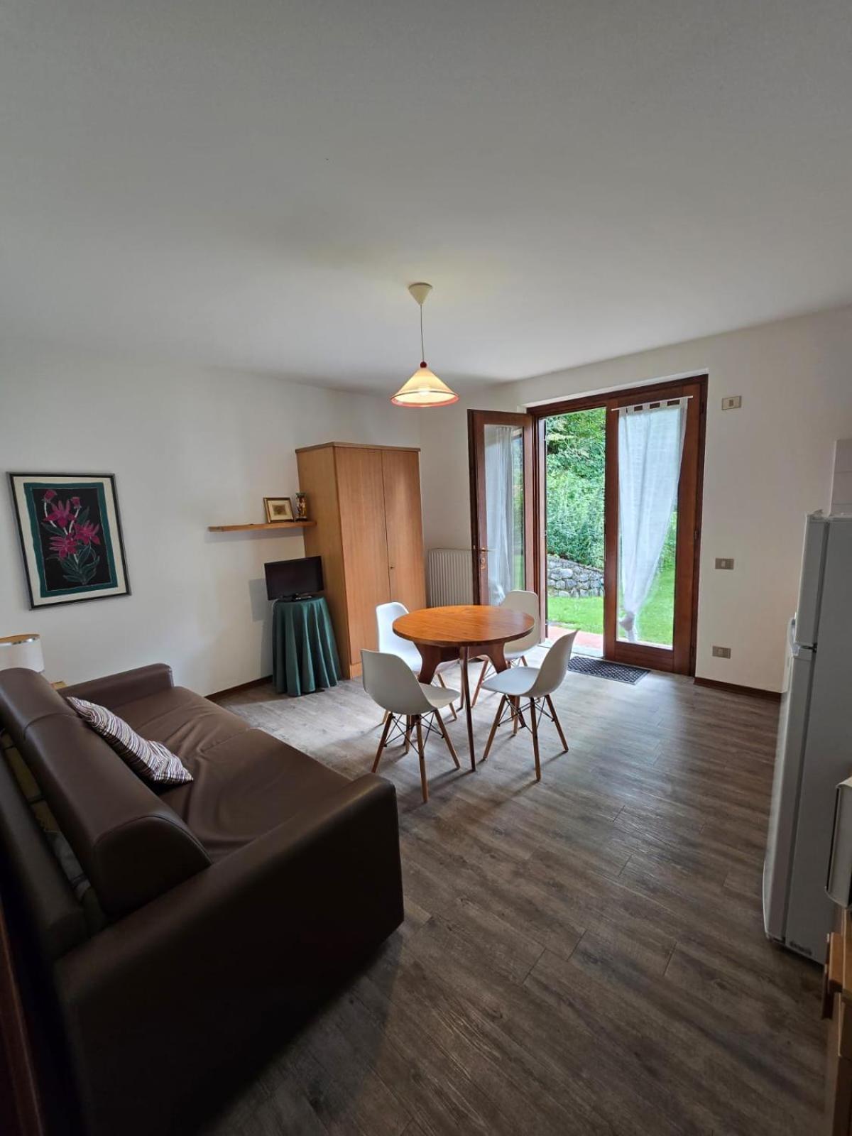 Casa Ornella Apartment Ледро Екстериор снимка
