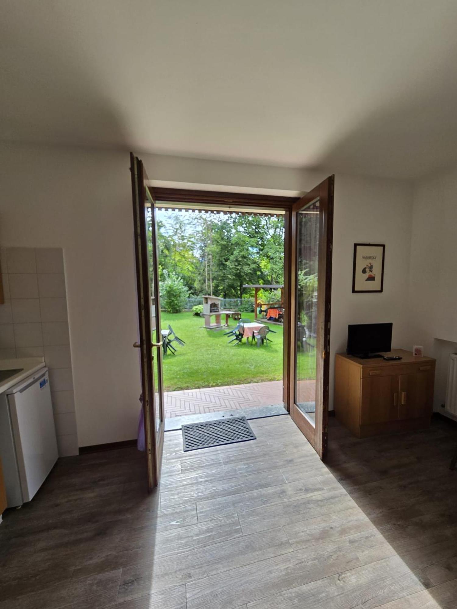 Casa Ornella Apartment Ледро Екстериор снимка